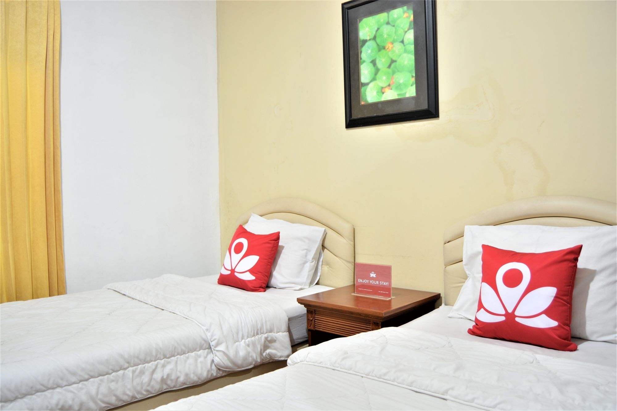 Zen Rooms Basic Cipanas Km.78 エクステリア 写真