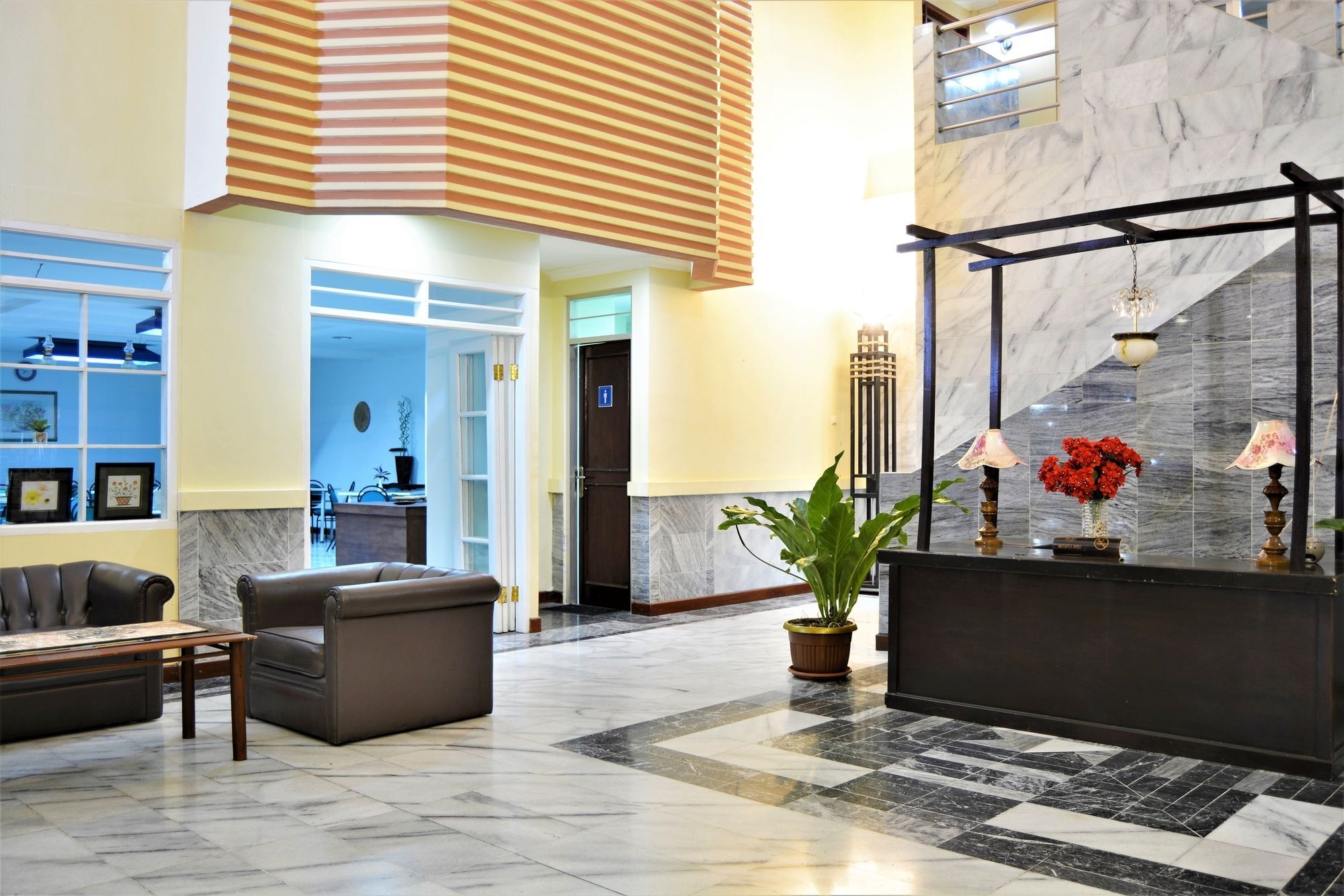 Zen Rooms Basic Cipanas Km.78 エクステリア 写真